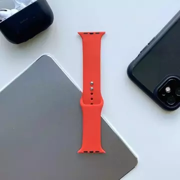 Apple Watch s ikonou Tech-protect 4/5/6/7/8/se/ultra (42/44/45/49 mm) červené