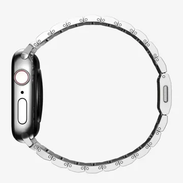 Řemínek s ocelovým páskem pro Apple Watch 4 / 5 / 6 / 7 / 8 / 9 / Se / Ultra 1 / 2 (42 / 44 / 45 / 49 Mm) Stříbrný