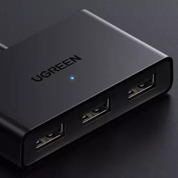 Uzelená spínací skříňka adaptéru USB 2 vstupy - 3 výstupy černá (CM409)