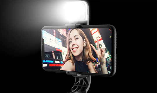 Selfie Stick Tripod Roreta Bezdrátový Bluetooth stativ s LED lampou  
