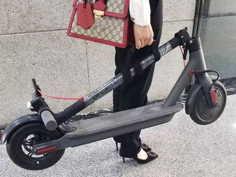 Handle for carrying the Xiaomi M365/Pro/Ninebot electric scooter