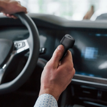 Forcell Carbon Car Charger 20W USB-C Lightning Cable