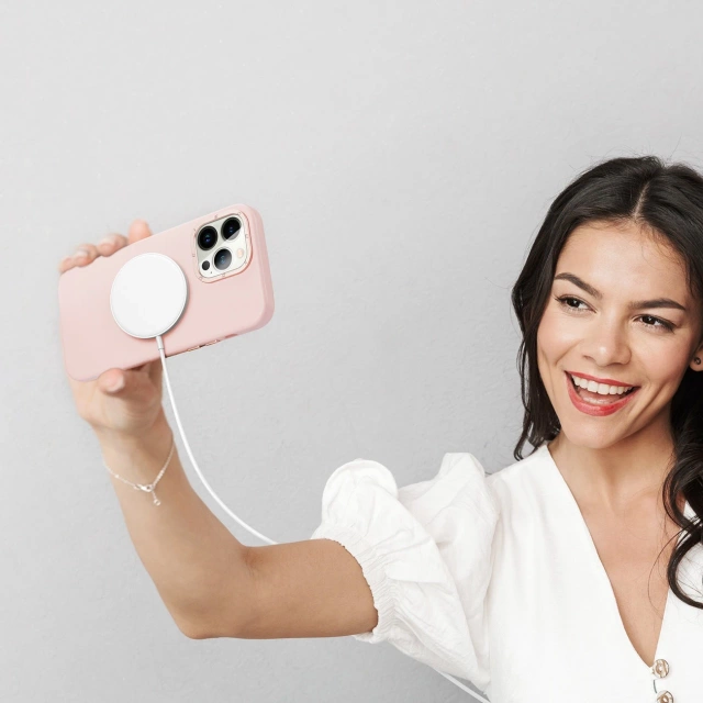 Kožený kryt Dux Ducis Grit pro iPhone 14 Pro Elegantní PU kožený kryt (kompatibilní s MagSafe) růžový