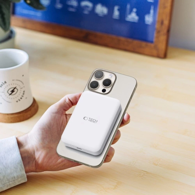 Magnetic Power Bank PB11 Lifemag Magsafe Power Bank 10000 mAh White