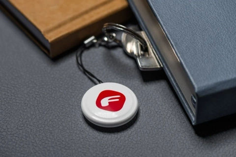 Локатор ключів/ременів MFI Forcell F-Tag F01, білий