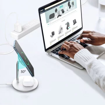 Choetech 15W Qi Kabelloses Ladegerät für iPhone und AirPods Magnethalter kompatibel mit MagSafe Silber (T581-F)