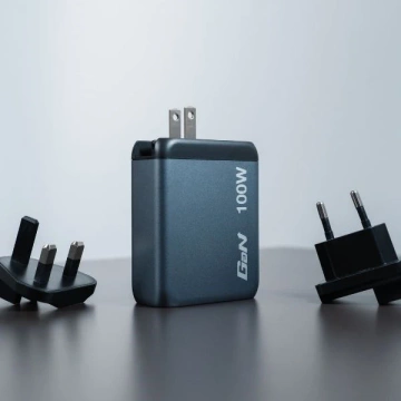Verbatim GaN 100W 3xUSB-C/USB-A Adapter Charger