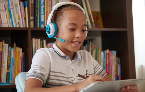 BuddyPhones School wireless headphones for children (blue)