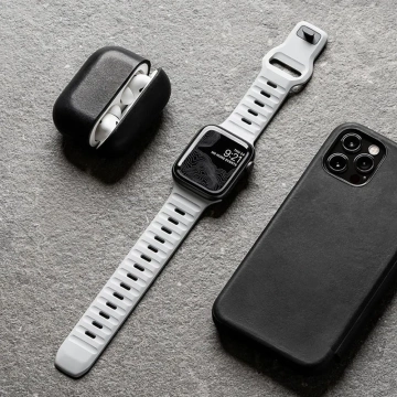 IconBand Line Sportarmband für Apple Watch 4 / 5 / 6 / 7 / 8 / SE / ULTRA (42 / 44 / 45 / 49 mm) Starlight