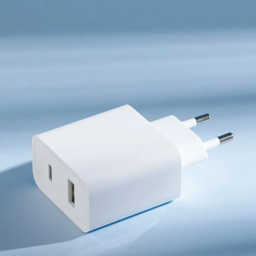 Xiaomi Mi USB/USB-C nástenná nabíjačka 33W EÚ biela (BHR4996GL)