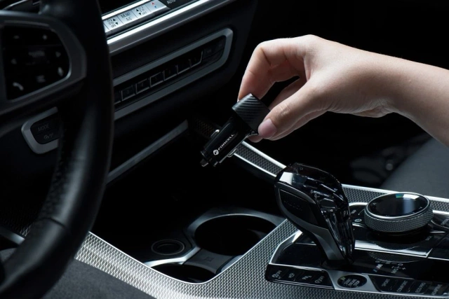 Forcell Carbon Autoladegerät QC 3.0 2xUSB 36W Schwarz