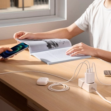 Baseus Compact Ladegerät 3x USB 17W weiß (CCXJ020102)