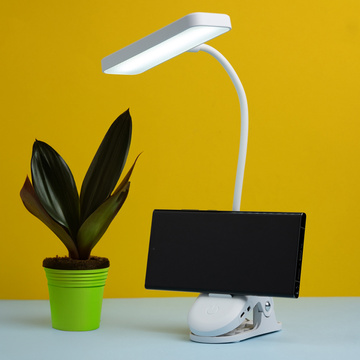 LED Desk Night Light Reading Desk with Clip Clip Lamp Touch 3 Modes Wireless USB Cable White