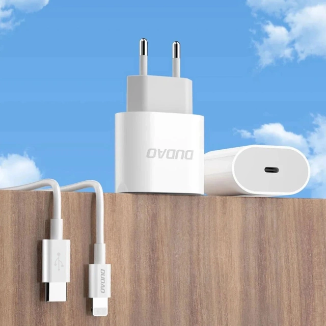 Настінний зарядний пристрій Dudao 20 Вт USB-C з кабелем - білий