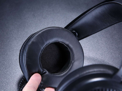 Dareu EH416s RGB Gaming Kopfhörer (schwarz)