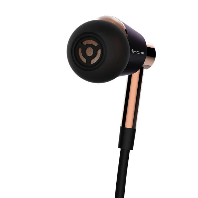 „1MORE Triple-Driver kabelgebundene In-Ear-Kopfhörer (Gold)“