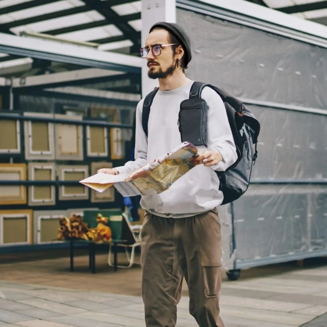 Чохол для телефону Spigen KD400, чорний