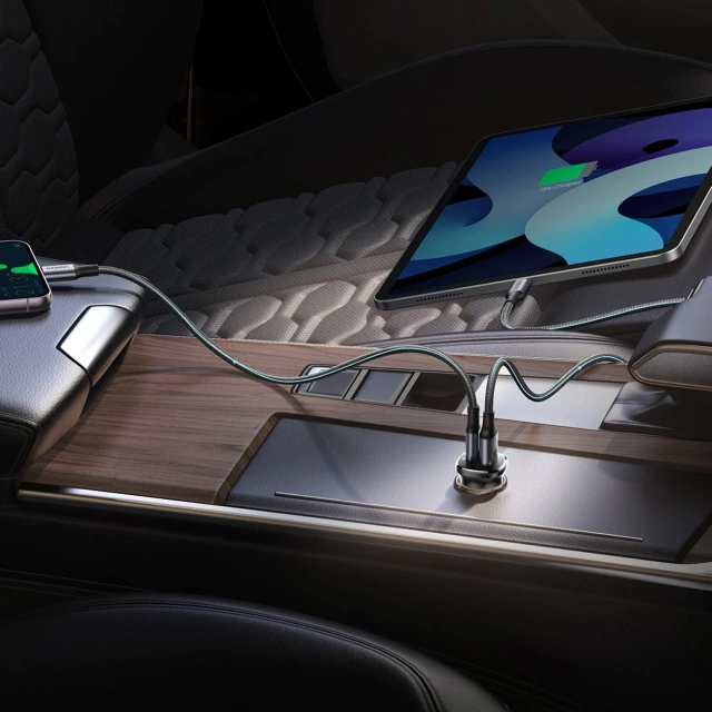 Ugreen EC305 25845 USB-C USB-A 30W autonabíjačka - čierna