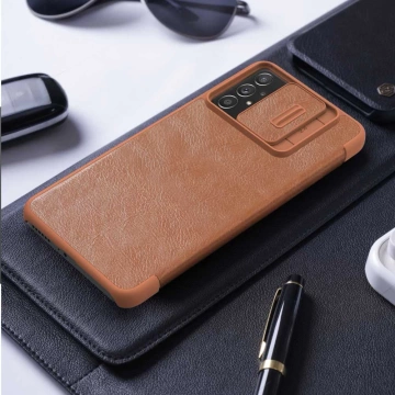 Kožené pouzdro Nillkin Qin pro Samsung Galaxy A73 hnědé