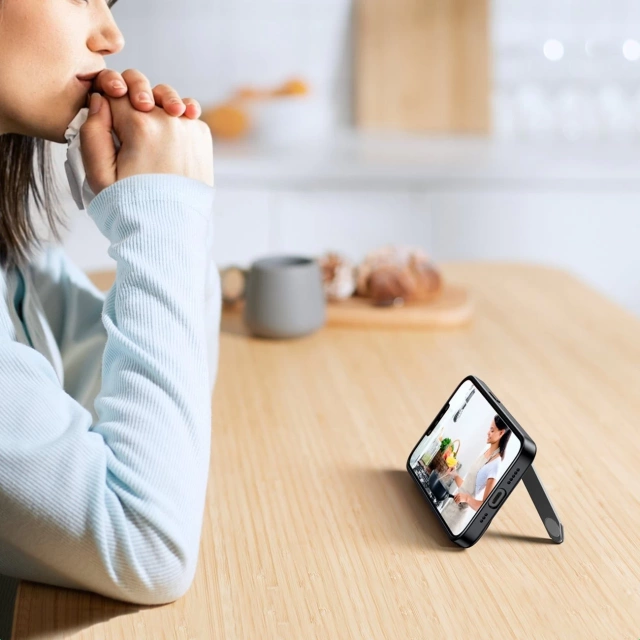 Тверда обкладинка Ugreen LP634 Kickstand Protective Case з гелевою рамкою та вбудованою підставкою для iPhone 14 Plus (90925)