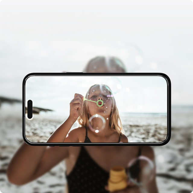 Tvrzené sklo Spigen Alm Glass FC 2-Pack pro Apple iPhone 15 Black