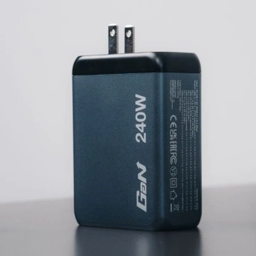 Verbatim GaN 240W 3xUSB-C/USB-A Wall Charger Gray Adapter