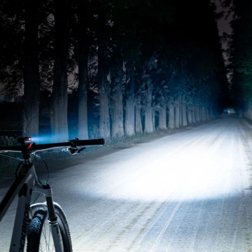 Rockbros RHL600 LED svetlo na bicykel 600lm IPX6 – čierne