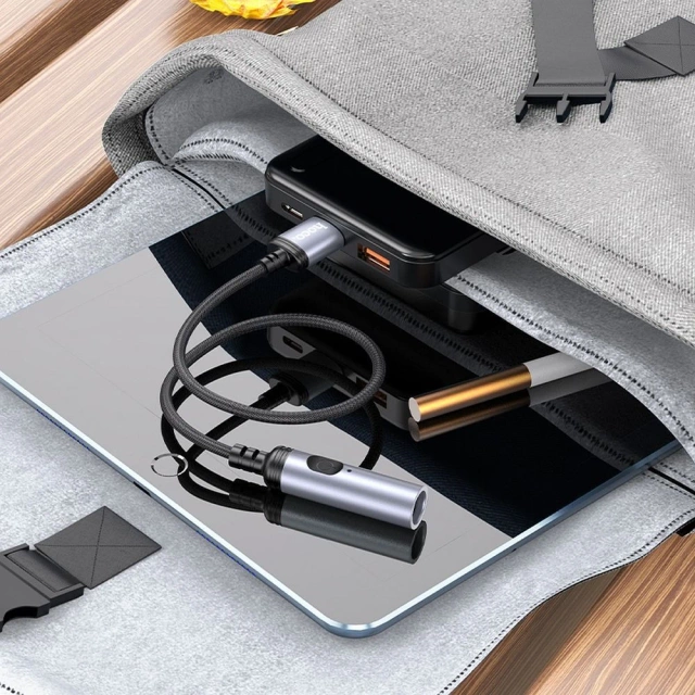 Adaptér zapaľovača HOCO na USB A konektor UA30 0,3 m čierny