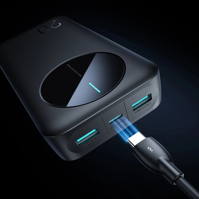 Powerbank Joyroom 20000mAh 2.4A 2x USB-A 1x USB-C - чорний