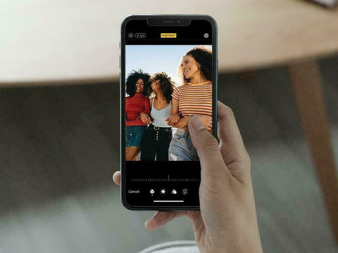 Spigen Align Master Privacy Glas.tR glass for Apple iPhone 11/XR