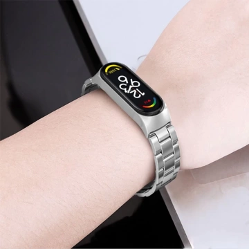 Nerezový xiaomi mi smart band 7 čierny