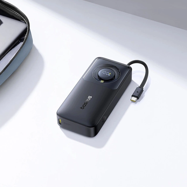 Powerbanka Baseus Free2Pull 10000mAh 30W s portem USB-C a zatahovacím kabelem USB-C – černá