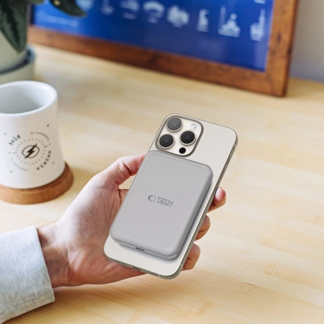 Магнітний павербанк PB10 Lifemag Magsafe Power Bank 5000mah Titanium