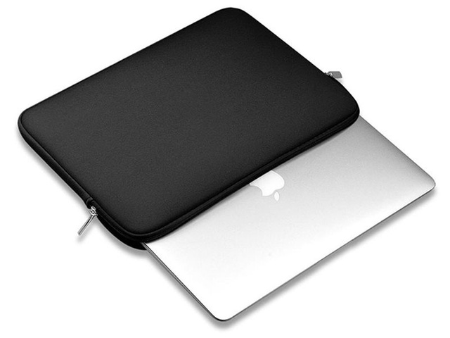 MacBook Air 13 Black Neoprene Hard Case