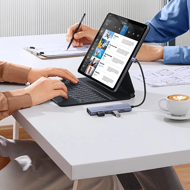 HUB 6in1 Ugreen CM511 USB-C HDMI 3xUSB-A SD TF 5Gb/s 4K Grau