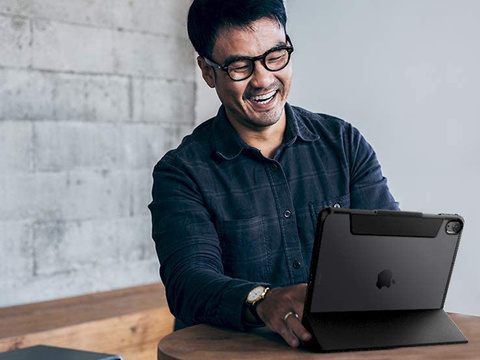 Etui Spigen Ultra Hybrid Pro für Apple iPad Air 4 2020 / 5 2022 Schwarz