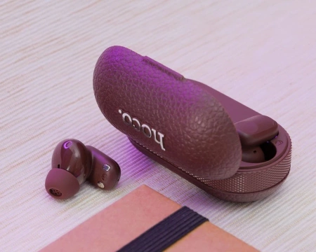 Зарядний чохол для бездротових Bluetooth-навушники HOCO TWS EQ19 коричневого кольору