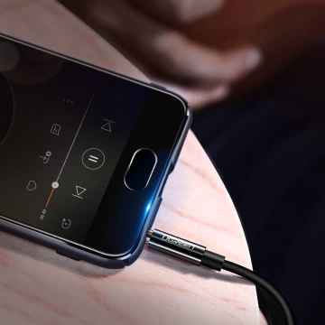 Кабель UGREEN кабель для навушників розгалужувач 3.5 мм mini jack AUX 25см чорний (20816)