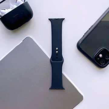 Apple Watch s ikonou Tech-protect 4/5/6/7/8/se/ultra (42/44/45/49 mm) černé