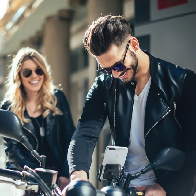 Držiak telefónu na motorku Kewig KWG-M8 s QC 3.0 nabíjačkou