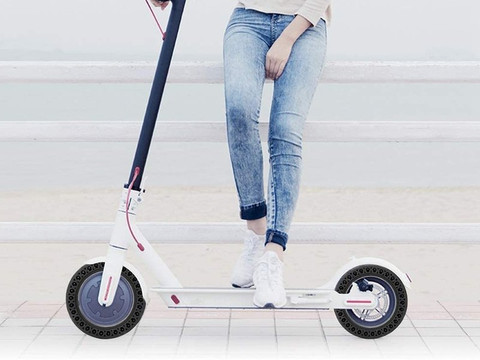 Bezdušová pneumatika Alogy x1 8,5 '' pre kolobežku Xiaomi Mijia M365 Black 02