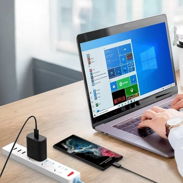 Originální kabel Samsung USB-C na USB-C EP-DW767 pro nabíjení 1,8 m 3A 25W / 45W bílý