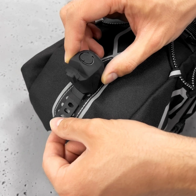 Wozinsky capacious bicycle saddle bag saddle bag large 12 l black (WBB9BK)