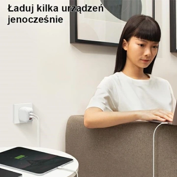 UNIQ Nástěnná nabíječka Verge Pro 66W Gan USB-C bílá/cloud bílá