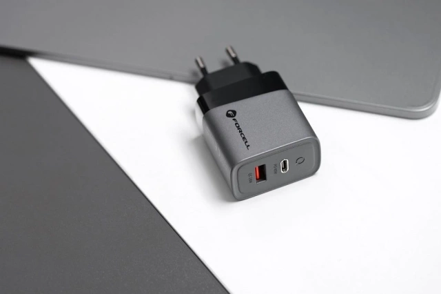 Nabíječka Forcell GaN 45W USB-C USB-A PD QC SFC do zásuvky, šedá