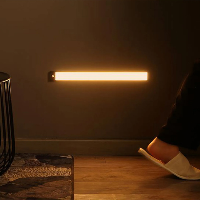 Lampka do szafy z czujnikiem ruchu Yeelight Closet Light 40cm (Srebrny)