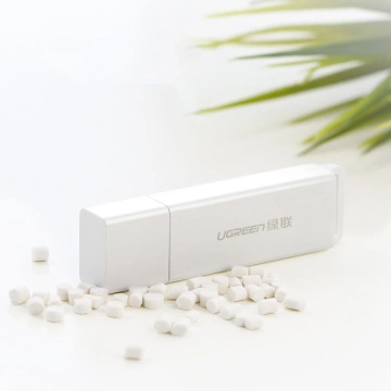 Ugreen přenosná čtečka TF/SD karet pro USB 3.0 černá (CM104)