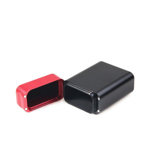Metal protective box for a key with Black/Red signal blockade