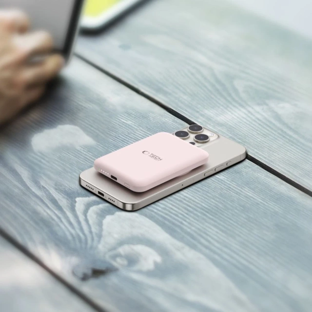Magnetic Power Bank PB10 Lifemag Magsafe Power Bank 5000 mAh Pink