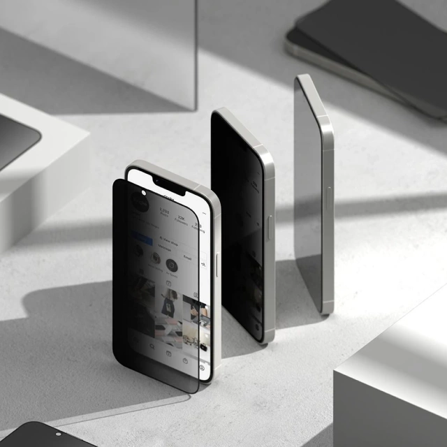 Sklo pro iPhone 16e Ringke Easy Slide, sada 2 ks, ochrana soukromí